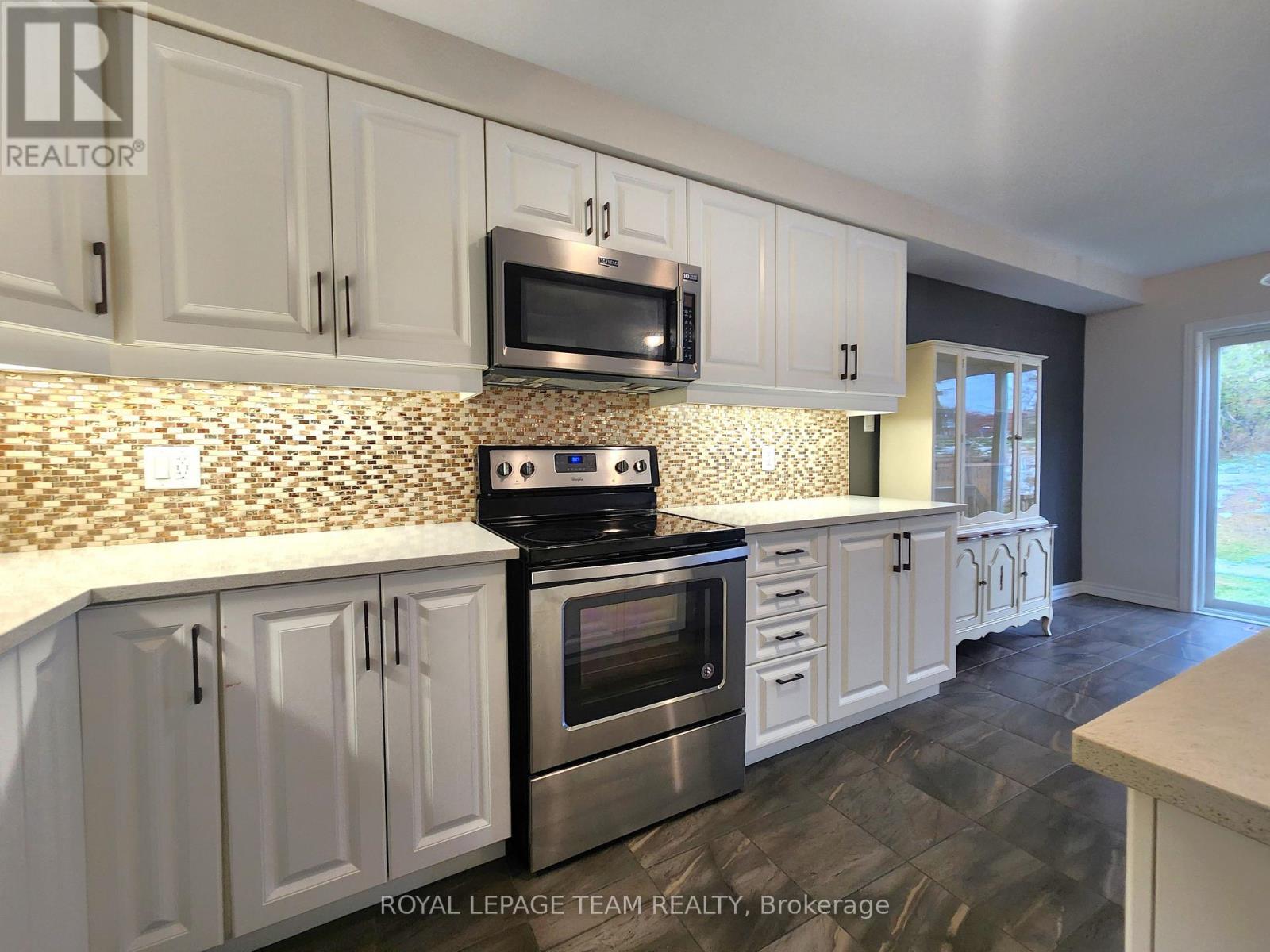 209 Hartsmere Drive, Ottawa, Ontario  K2S 0X8 - Photo 7 - X12552020