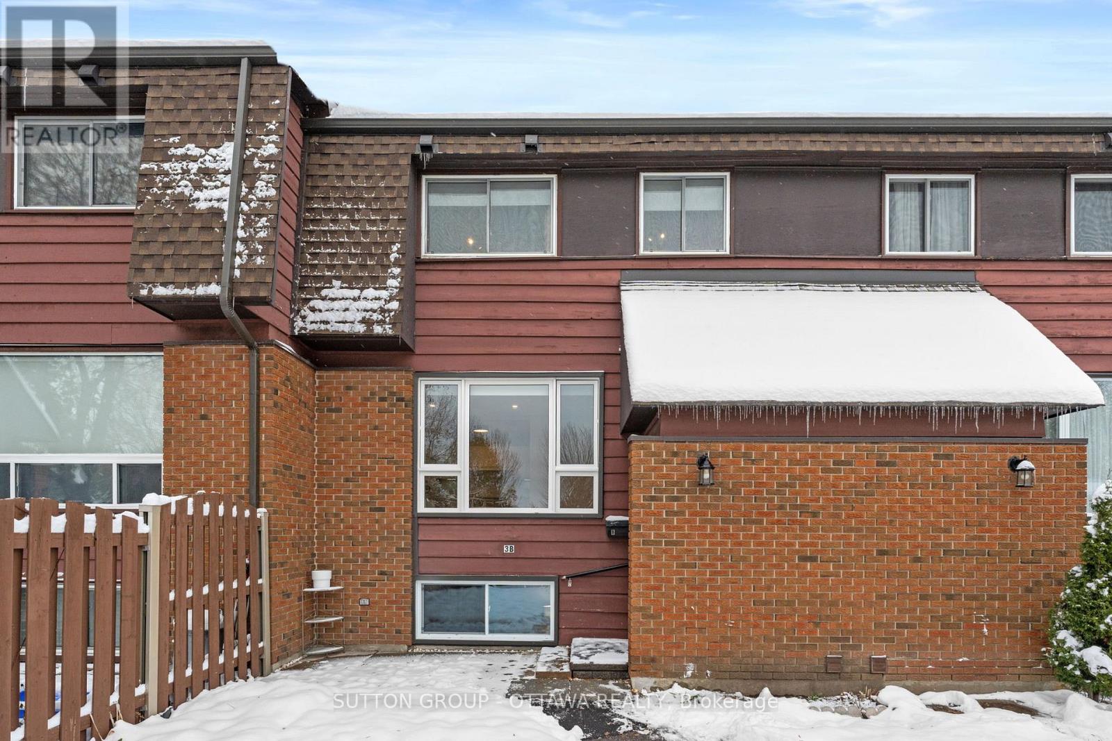 B - 3 Banner Road, Ottawa, Ontario  K2H 8T3 - Photo 1 - X12552038