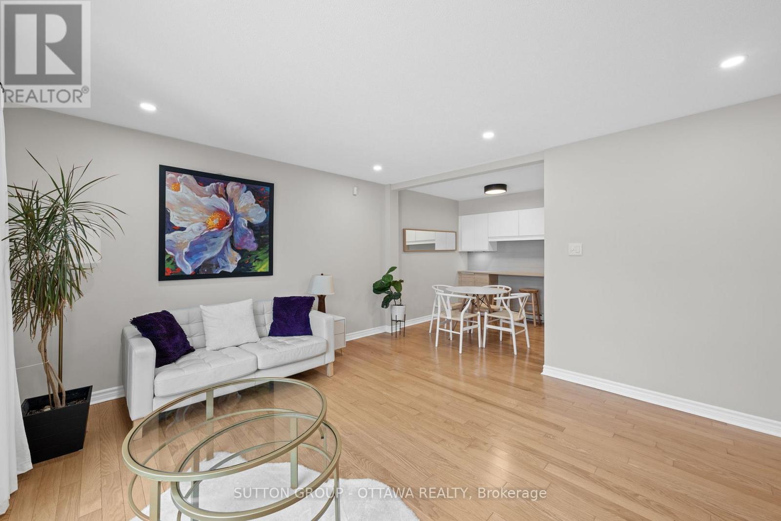 B - 3 Banner Road, Ottawa, Ontario  K2H 8T3 - Photo 18 - X12552038