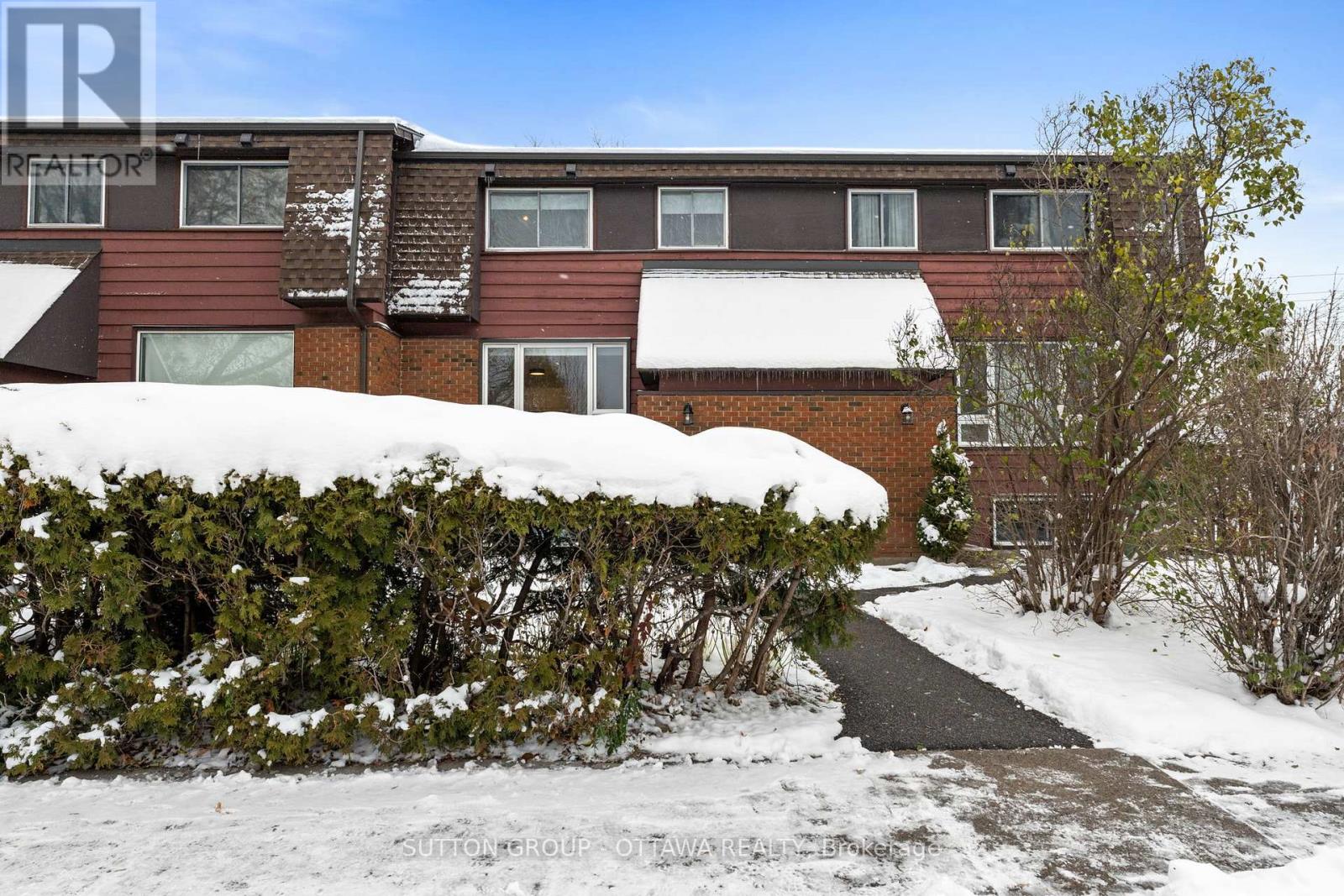 B - 3 Banner Road, Ottawa, Ontario  K2H 8T3 - Photo 3 - X12552038