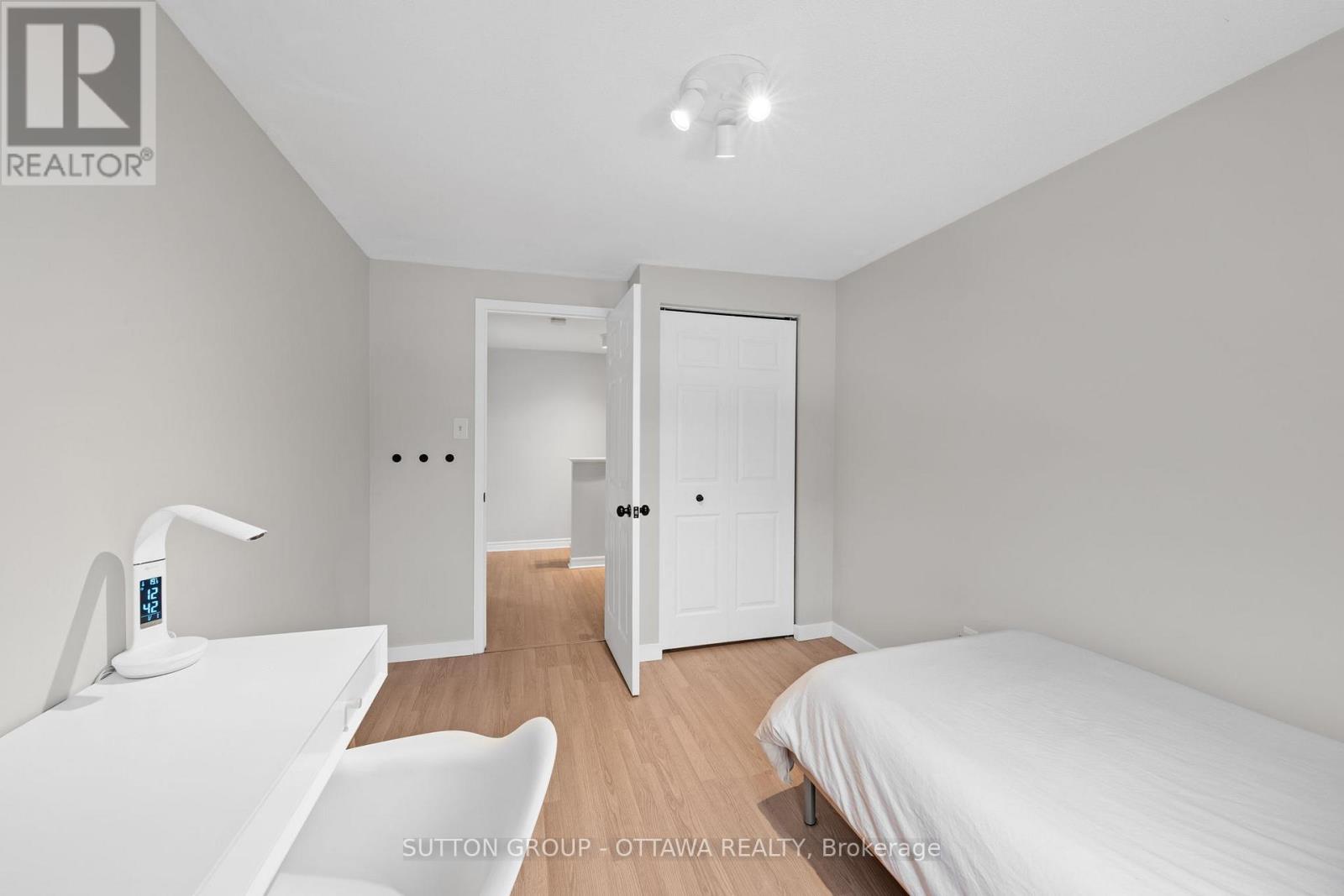 B - 3 Banner Road, Ottawa, Ontario  K2H 8T3 - Photo 30 - X12552038