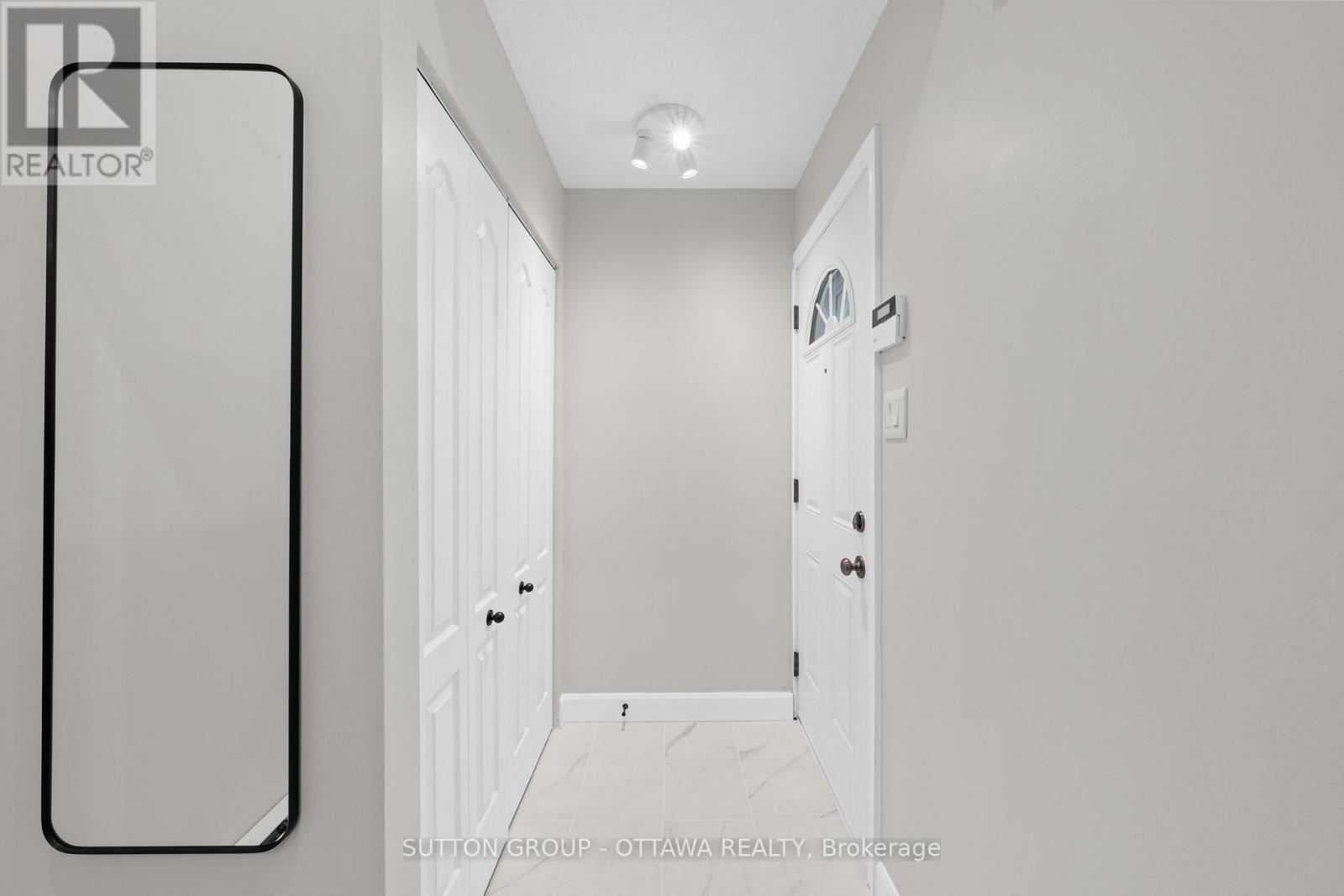 B - 3 Banner Road, Ottawa, Ontario  K2H 8T3 - Photo 6 - X12552038