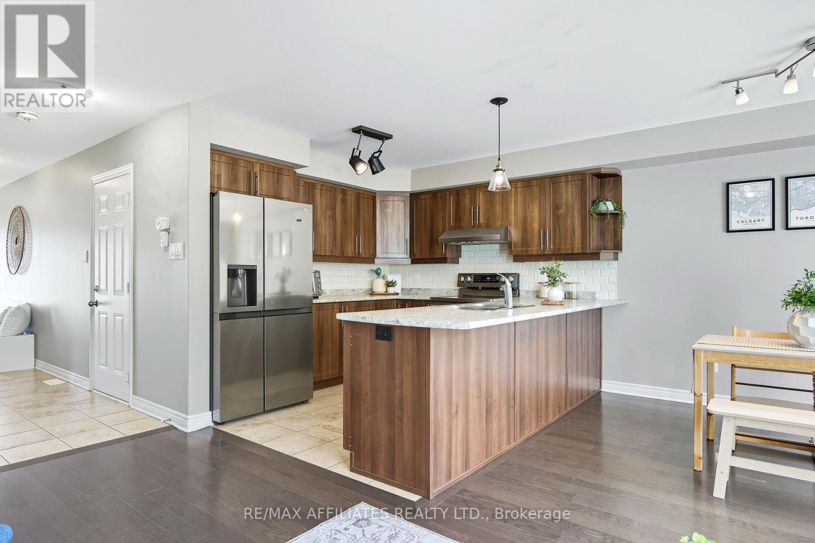 32 Code Crescent, Carleton Place, Ontario  K7C 4J7 - Photo 2 - X12552086