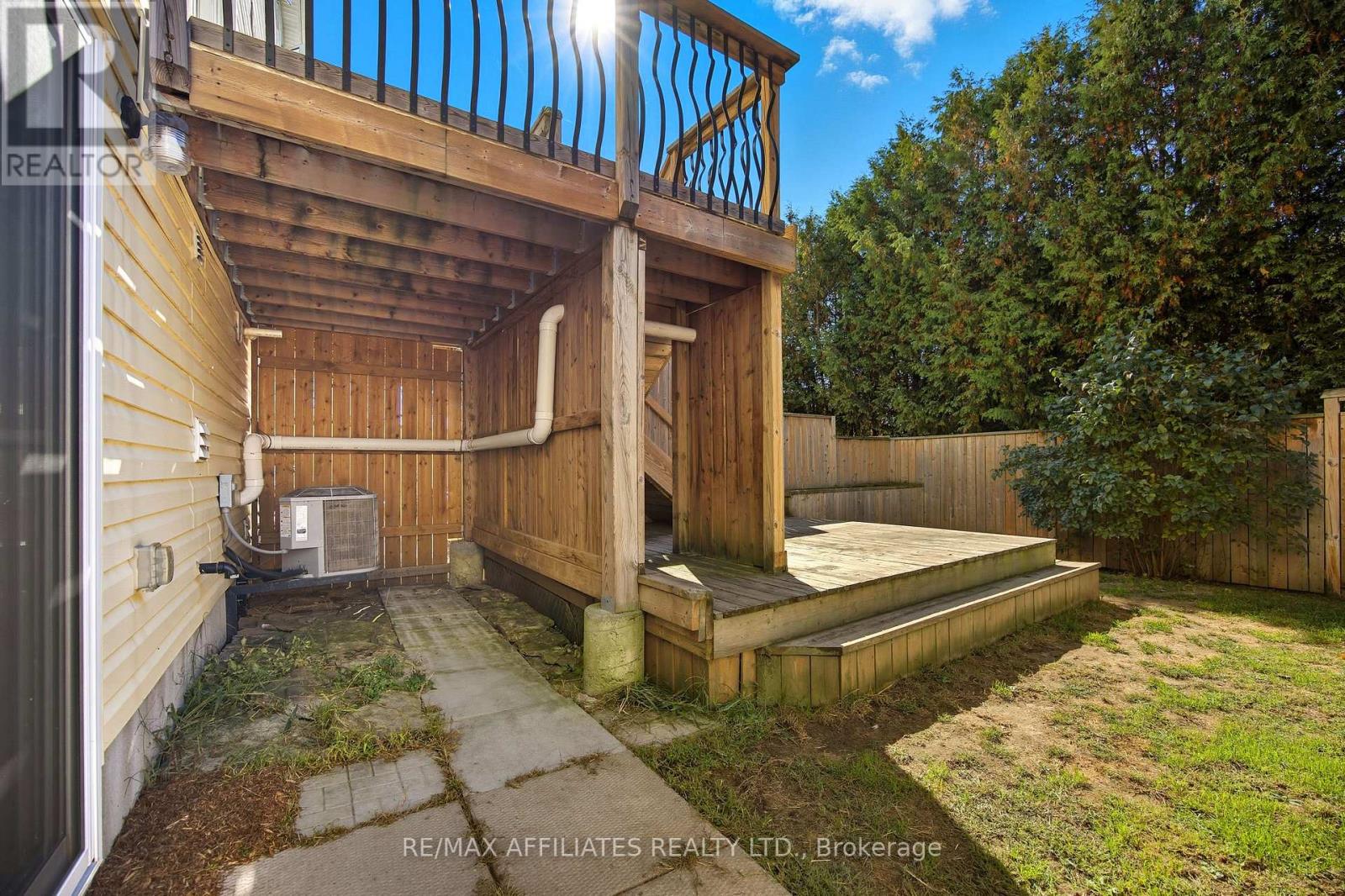 32 Code Crescent, Carleton Place, Ontario  K7C 4J7 - Photo 25 - X12552086