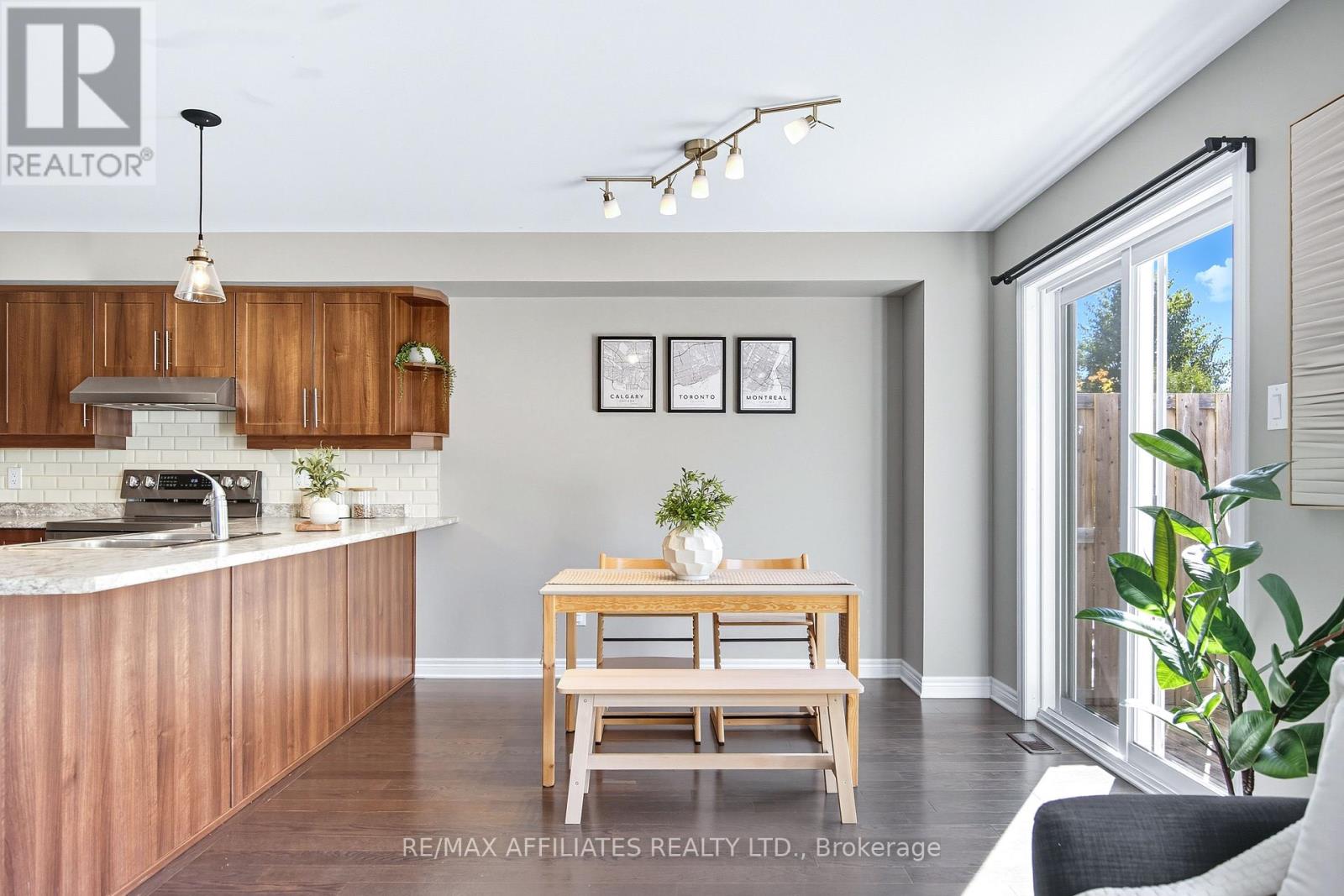 32 Code Crescent, Carleton Place, Ontario  K7C 4J7 - Photo 7 - X12552086