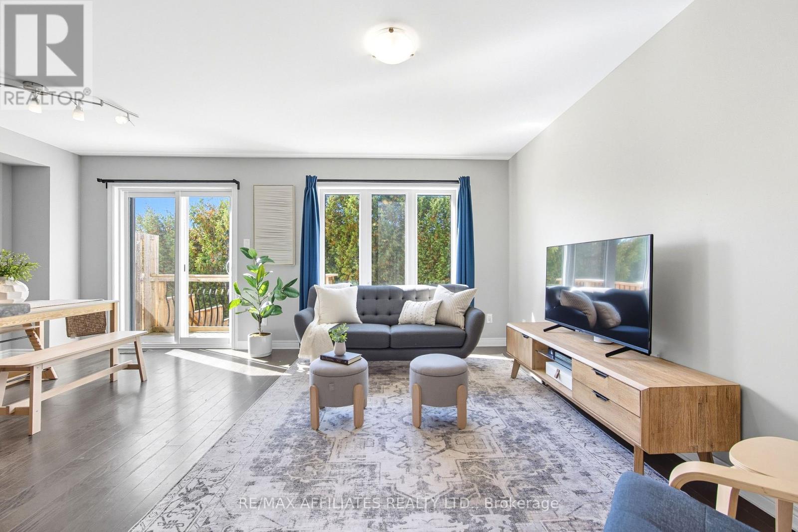 32 Code Crescent, Carleton Place, Ontario  K7C 4J7 - Photo 8 - X12552086