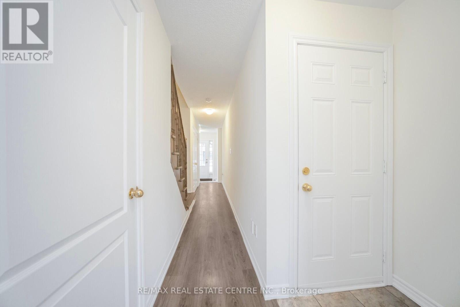 26 Miami Grove, Brampton, Ontario  L6Z 0H6 - Photo 11 - W12551814