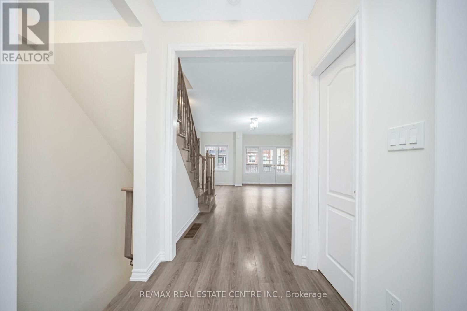 26 Miami Grove, Brampton, Ontario  L6Z 0H6 - Photo 22 - W12551814