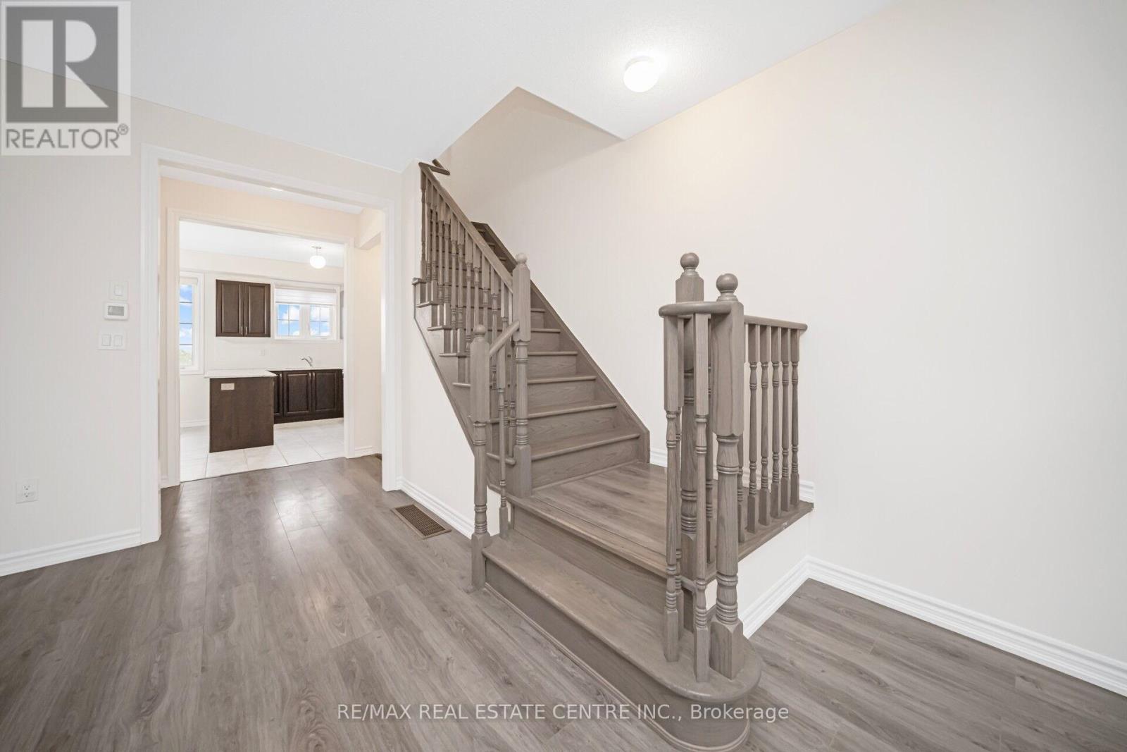 26 Miami Grove, Brampton, Ontario  L6Z 0H6 - Photo 30 - W12551814