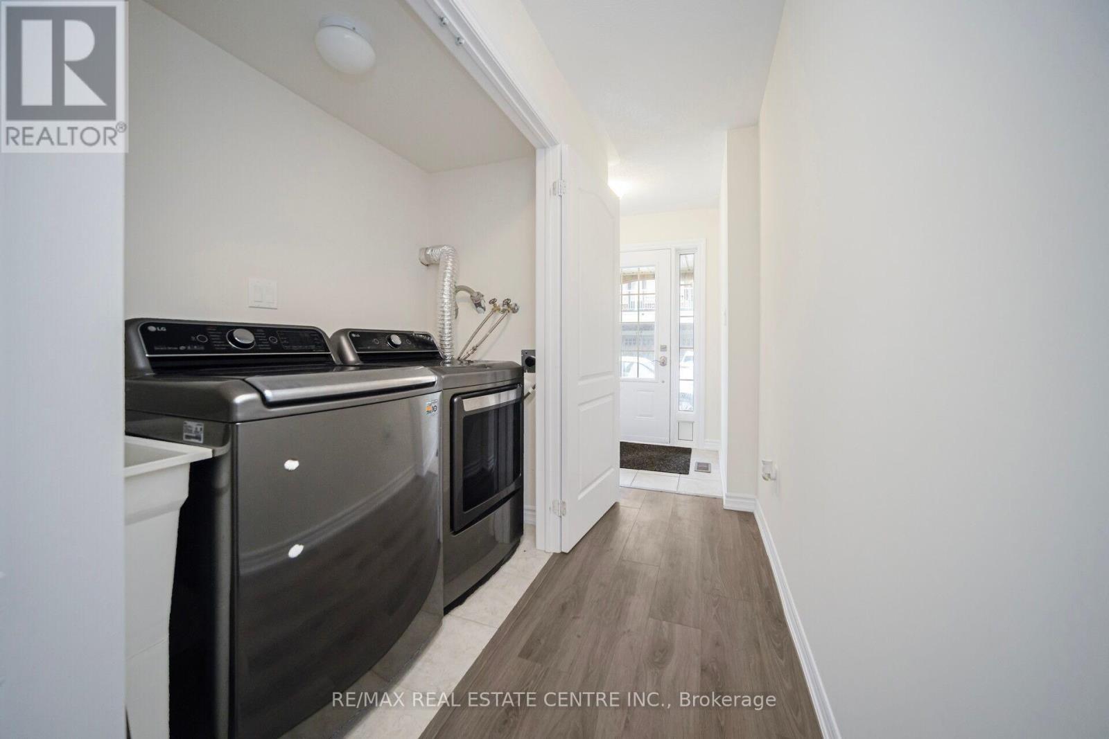 26 Miami Grove, Brampton, Ontario  L6Z 0H6 - Photo 37 - W12551814