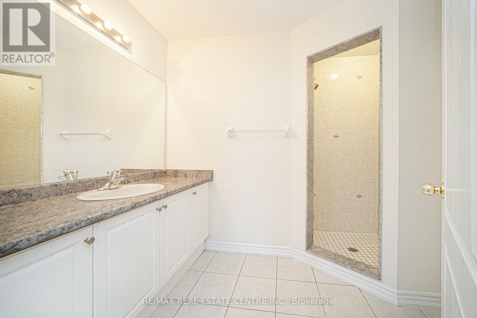 26 Miami Grove, Brampton, Ontario  L6Z 0H6 - Photo 37 - W12551874