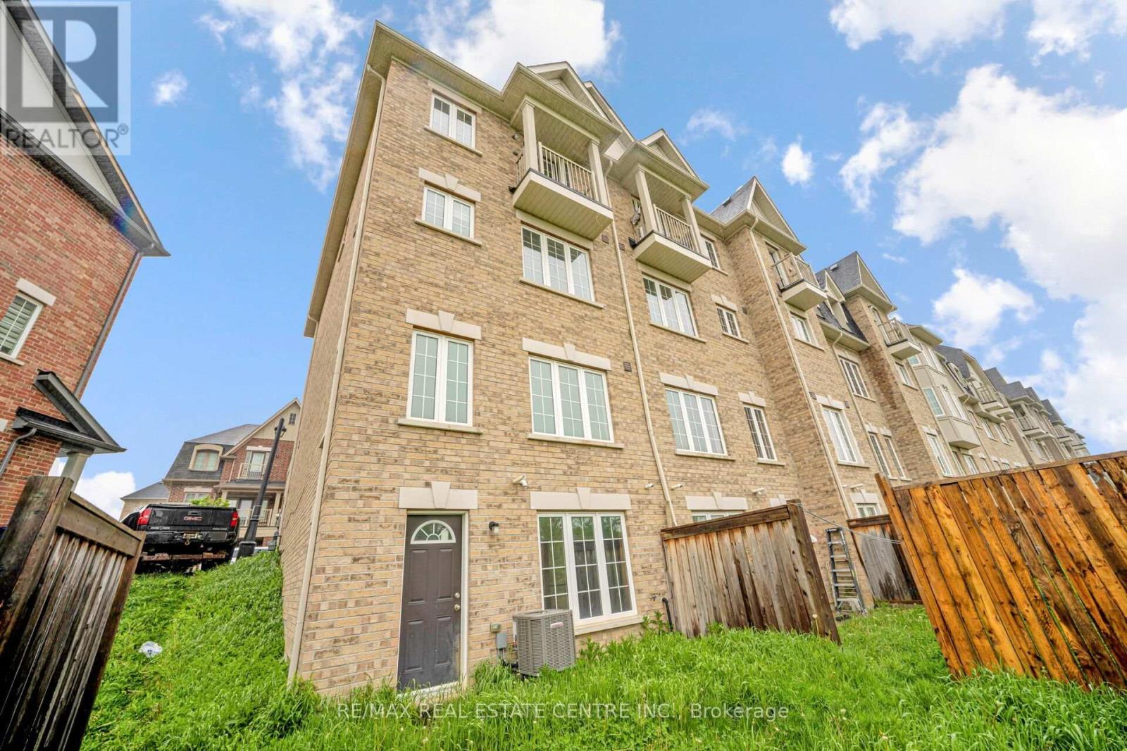 26 Miami Grove, Brampton, Ontario  L6Z 0H6 - Photo 49 - W12551874