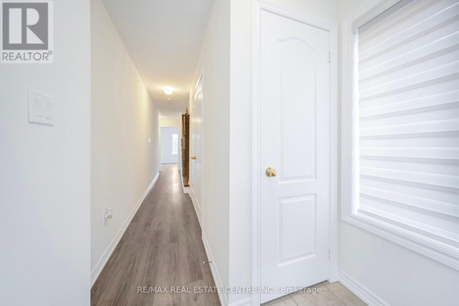 26 Miami Grove, Brampton, Ontario  L6Z 0H6 - Photo 6 - W12551874