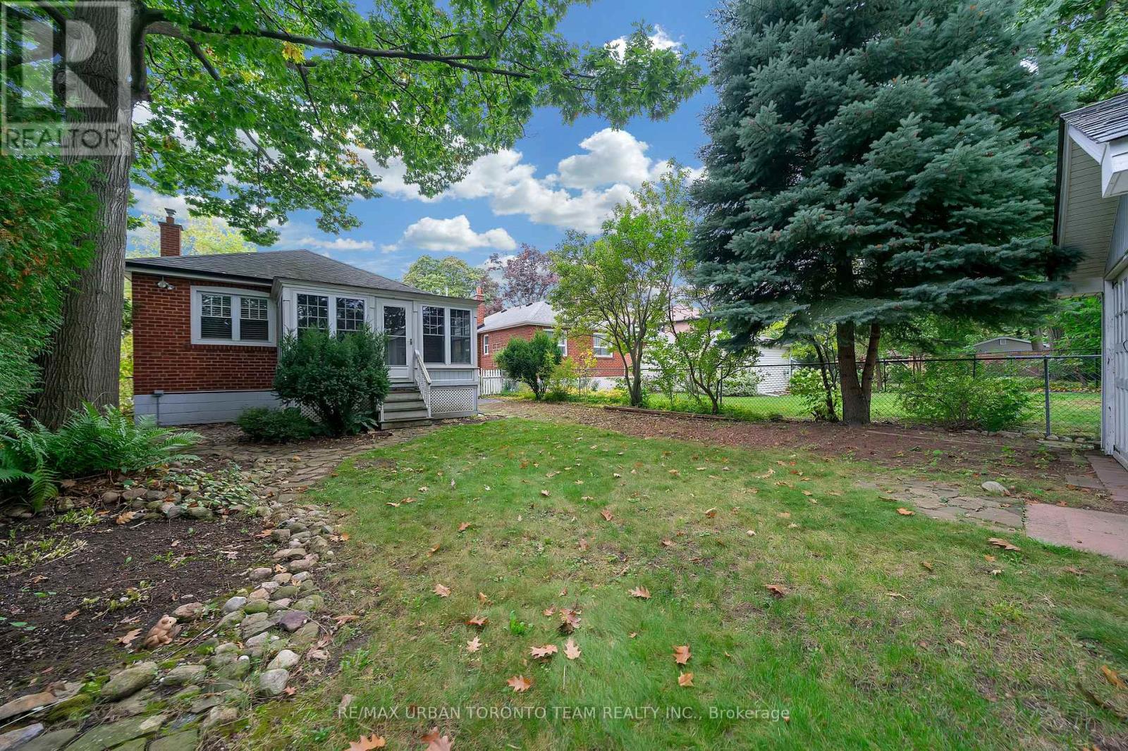 25 Westhead Road, Toronto, Ontario  M8W 4R7 - Photo 30 - W12551894