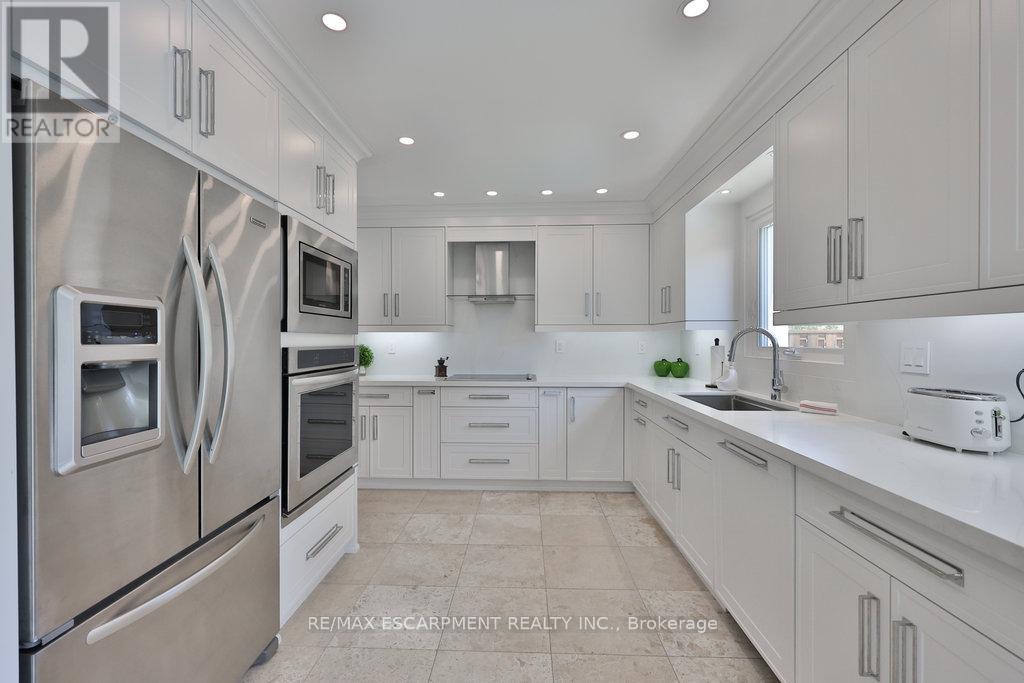 5551 River Grove Avenue, Mississauga, Ontario  L5M 3T6 - Photo 18 - W12551900