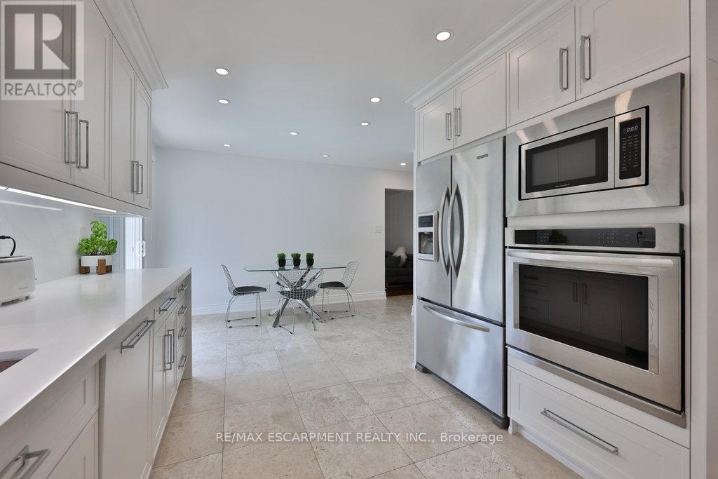 5551 River Grove Avenue, Mississauga, Ontario  L5M 3T6 - Photo 19 - W12551900