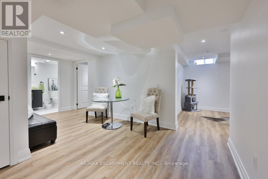 5551 River Grove Avenue, Mississauga, Ontario  L5M 3T6 - Photo 34 - W12551900