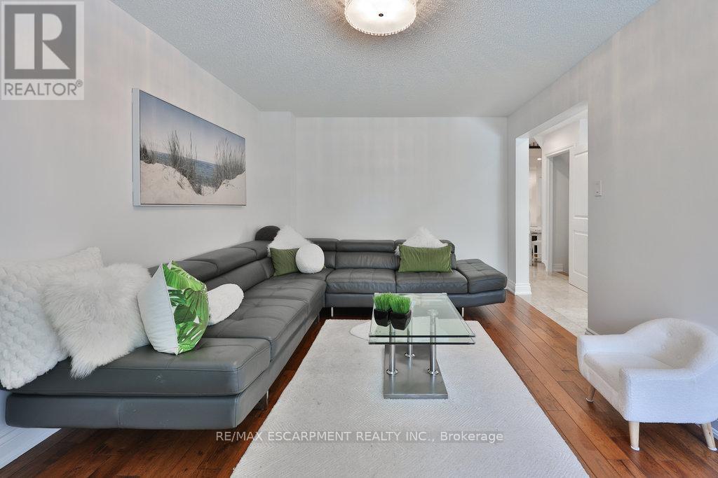 5551 River Grove Avenue, Mississauga, Ontario  L5M 3T6 - Photo 8 - W12551900