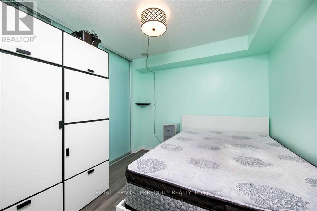 808 - 20 Joe Shuster Way, Toronto, Ontario  M6K 0A3 - Photo 11 - W12551914