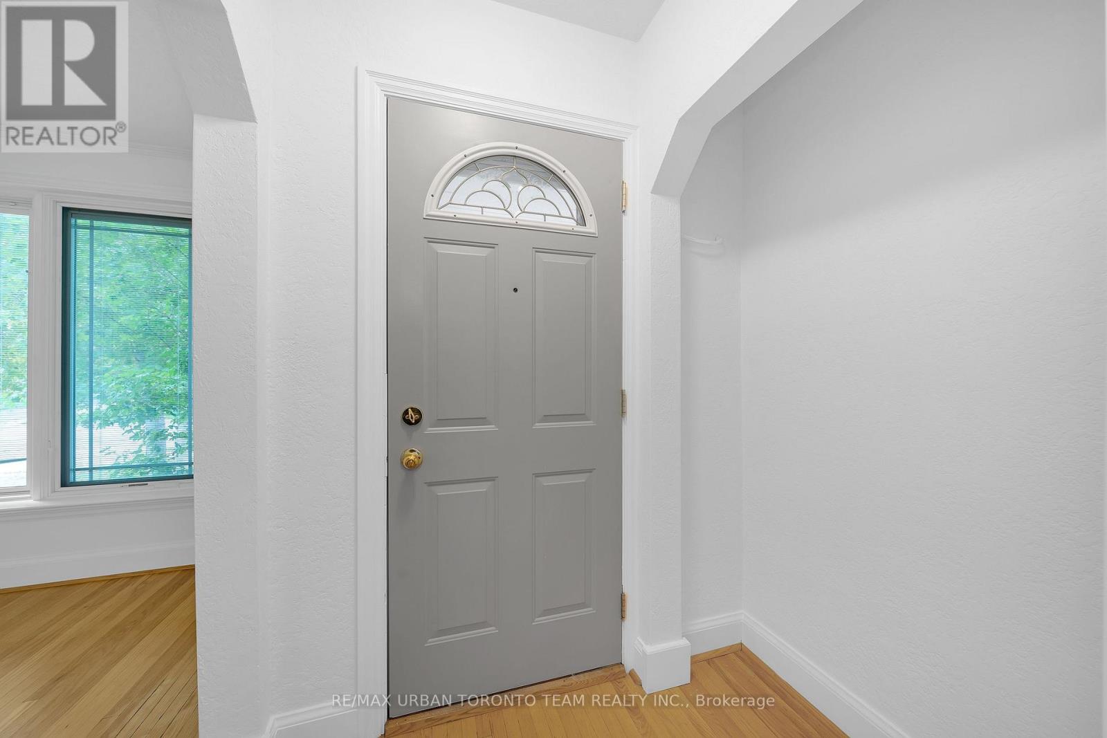 25 Westhead Road, Toronto, Ontario  M8W 4R7 - Photo 2 - W12551936