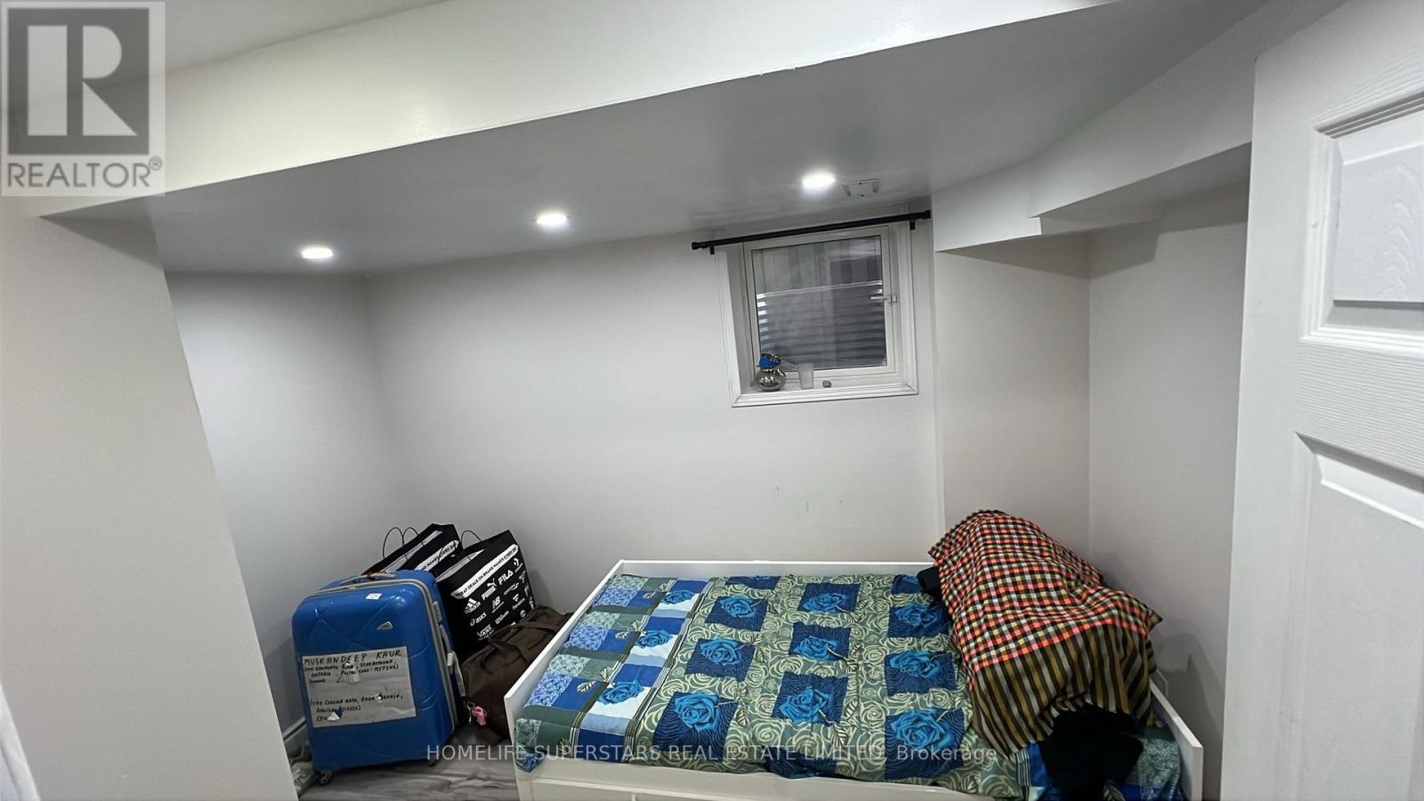 99 Hood Cres Crescent, Brampton, Ontario  L6Y 4S7 - Photo 9 - W12551958