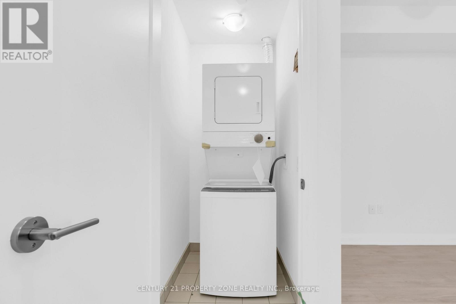 719 - 412 Silver Maple Road, Oakville, Ontario  L6H 7X8 - Photo 16 - W12551960