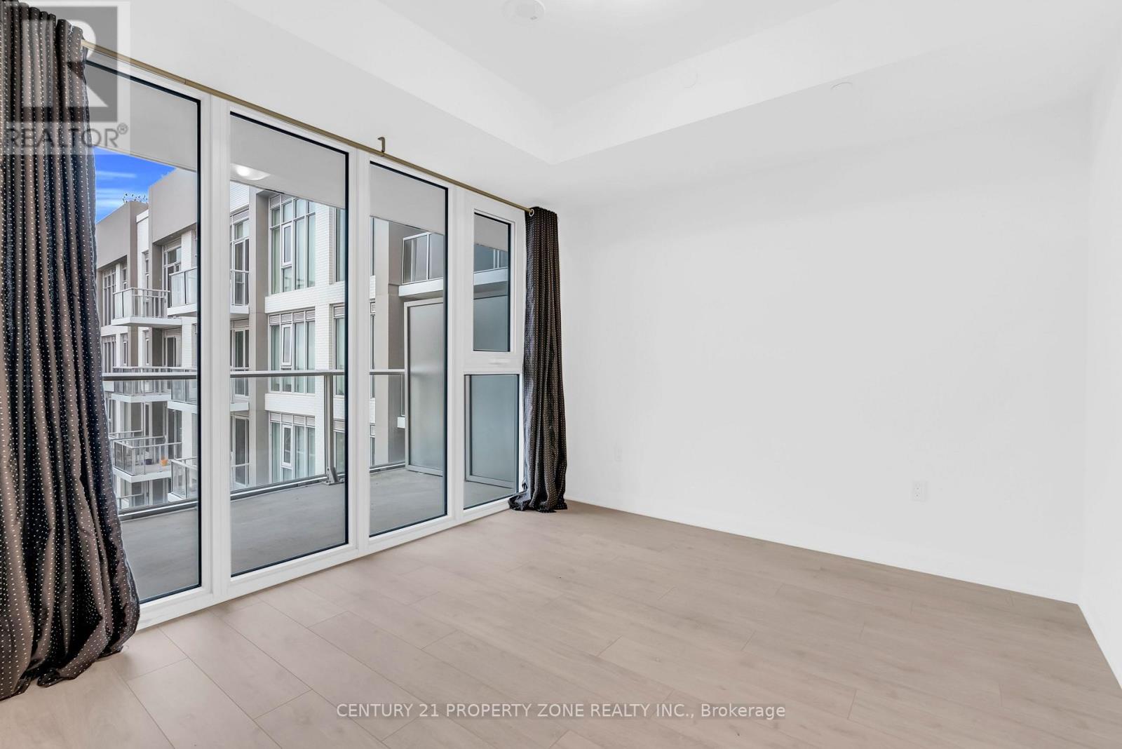 719 - 412 Silver Maple Road, Oakville, Ontario  L6H 7X8 - Photo 9 - W12551960