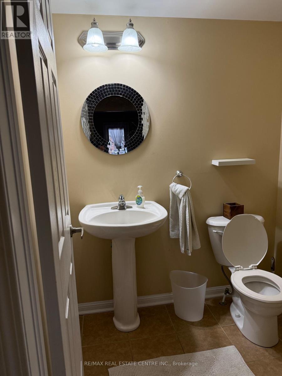 595 Speyer Circle, Milton, Ontario  L9T 0Y5 - Photo 8 - W12551966