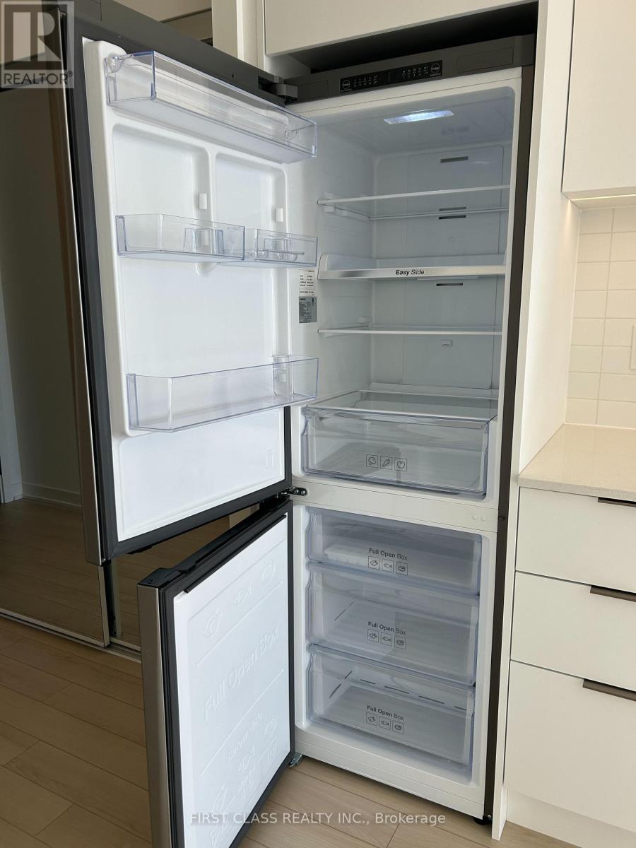 1207 - 3071 Trafalgar Road, Oakville, Ontario L6H 8C6 - Photo 13 - W12549818