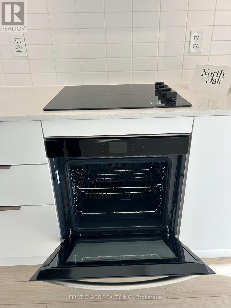 1207 - 3071 Trafalgar Road, Oakville, Ontario L6H 8C6 - Photo 14 - W12549818