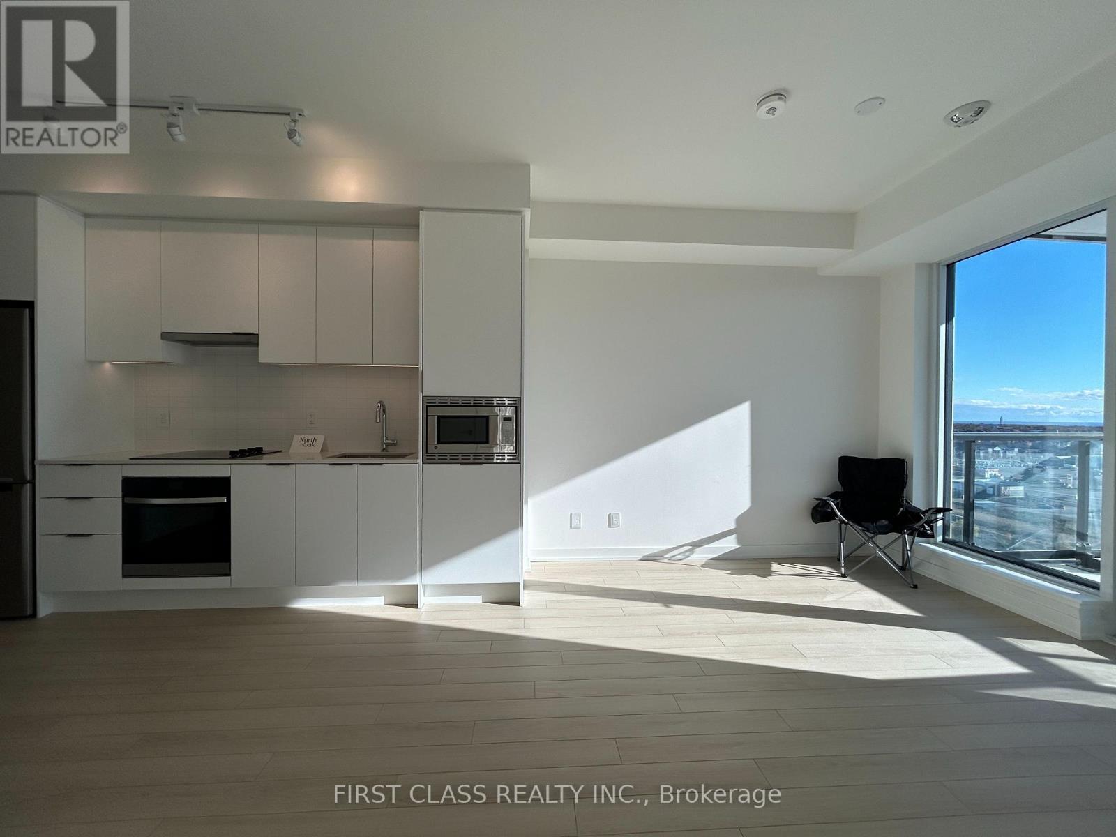 1207 - 3071 Trafalgar Road, Oakville, Ontario L6H 8C6 - Photo 12 - W12549818