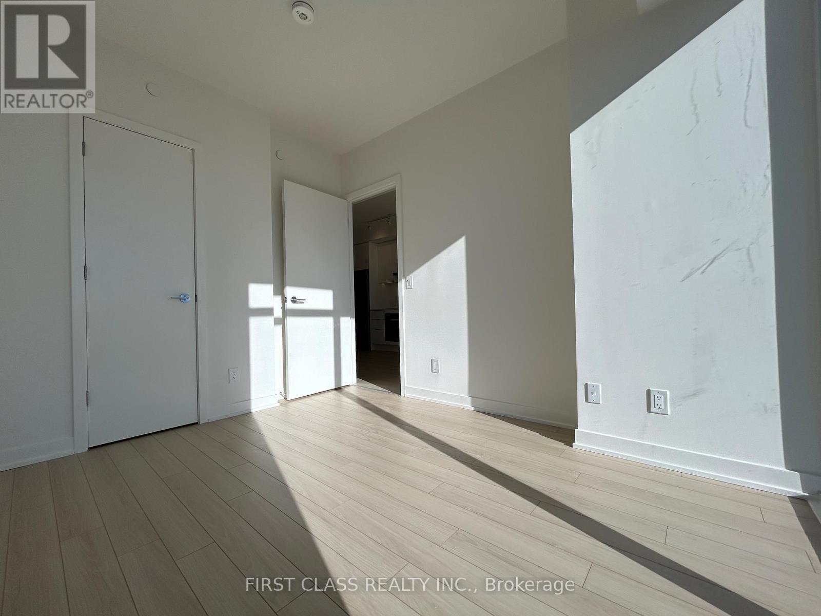 1207 - 3071 Trafalgar Road, Oakville, Ontario L6H 8C6 - Photo 24 - W12549818