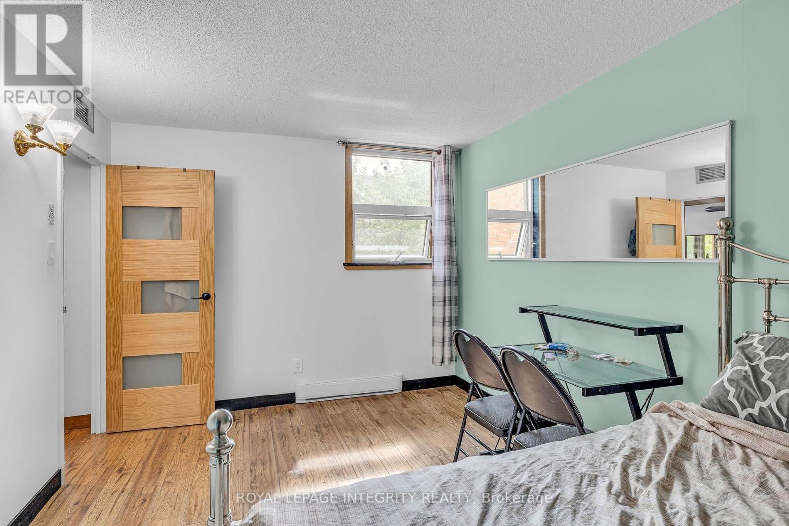 207 - 1180 Ohio Street, Ottawa, Ontario K1H 8N5 - Photo 14 - X12461830