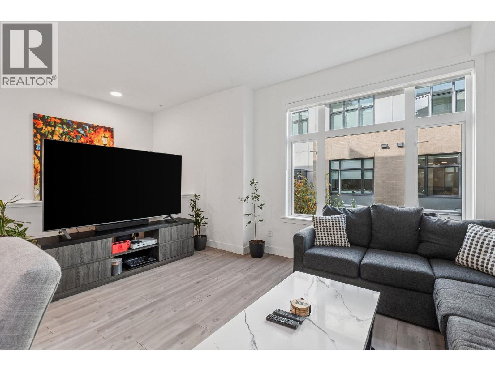 266 2035 Glenaire Drive, North Vancouver, British Columbia  V7P 1Y2 - Photo 11 - R3067839