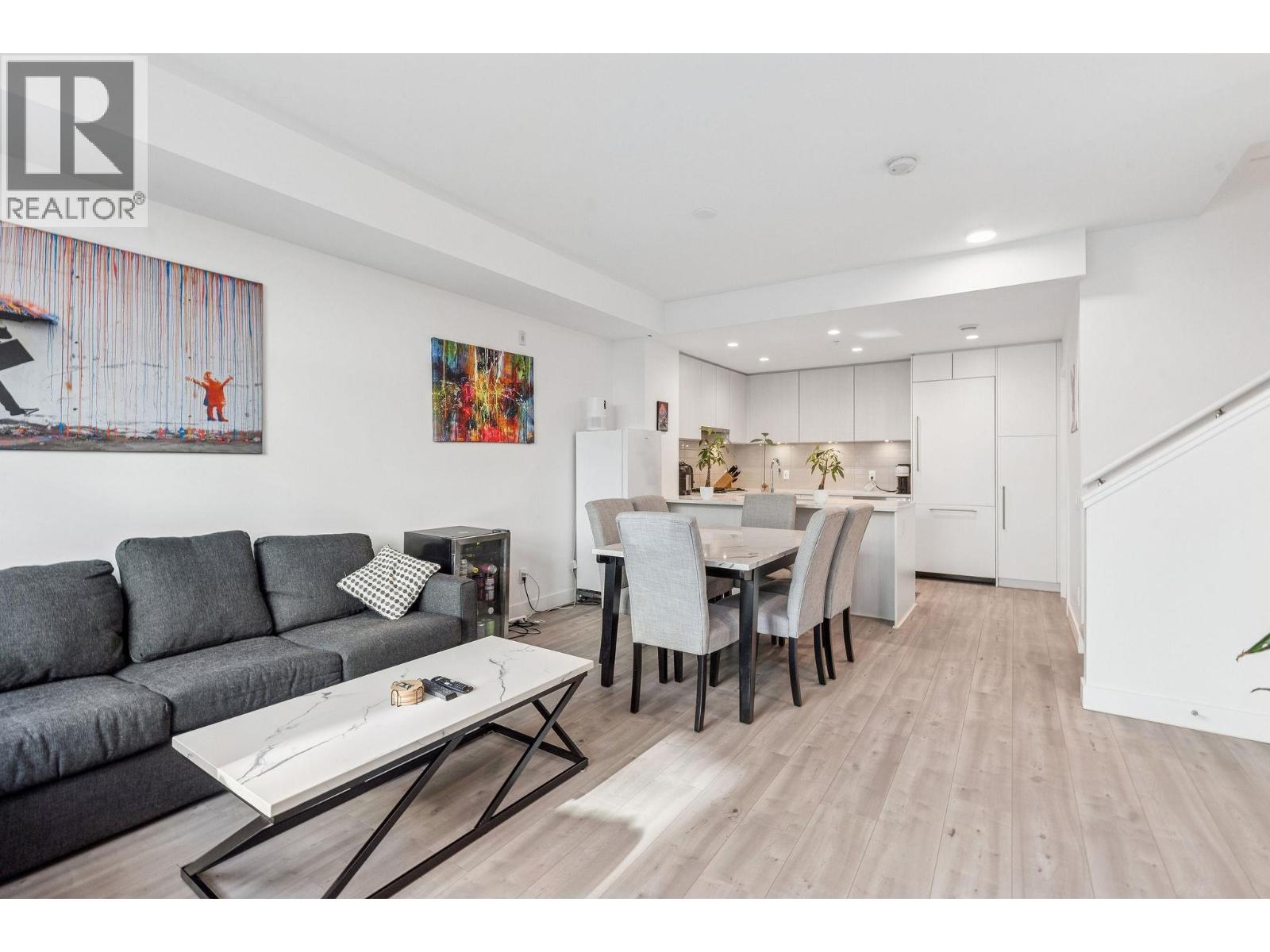 266 2035 Glenaire Drive, North Vancouver, British Columbia  V7P 1Y2 - Photo 8 - R3067839