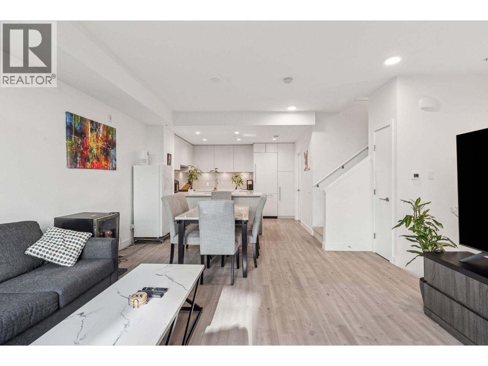 266 2035 Glenaire Drive, North Vancouver, British Columbia  V7P 1Y2 - Photo 9 - R3067839