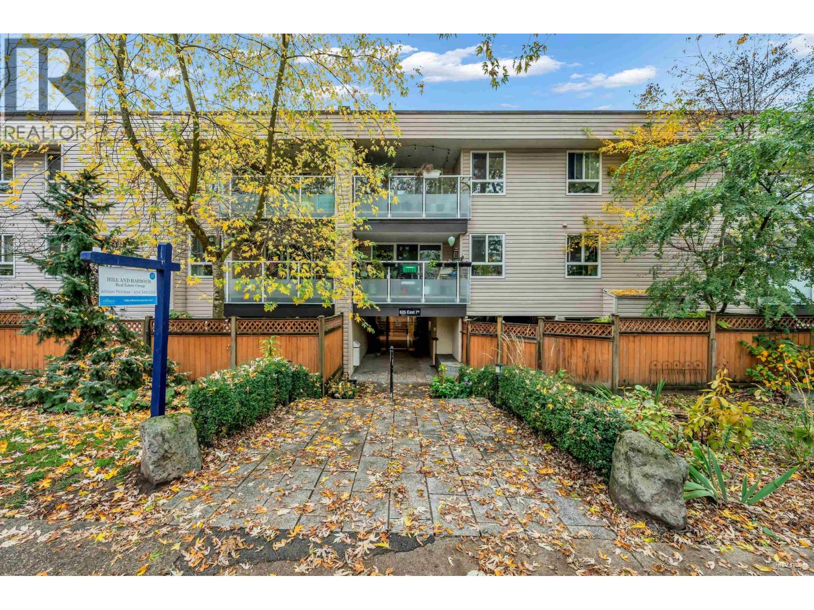 309 825 E 7th Avenue, Vancouver, British Columbia  V5T 1P4 - Photo 1 - R3067849