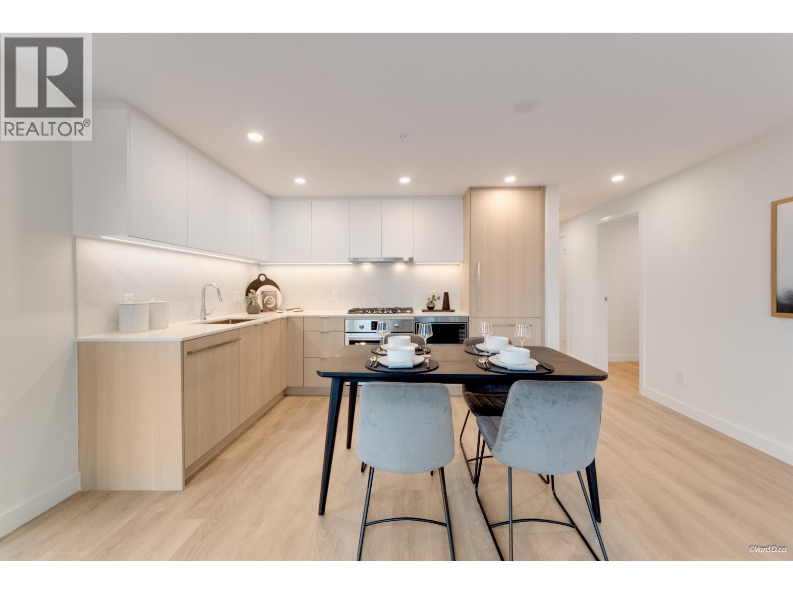 2707 308 Alderson Avenue, Coquitlam, British Columbia  V3K 0J2 - Photo 4 - R3067851