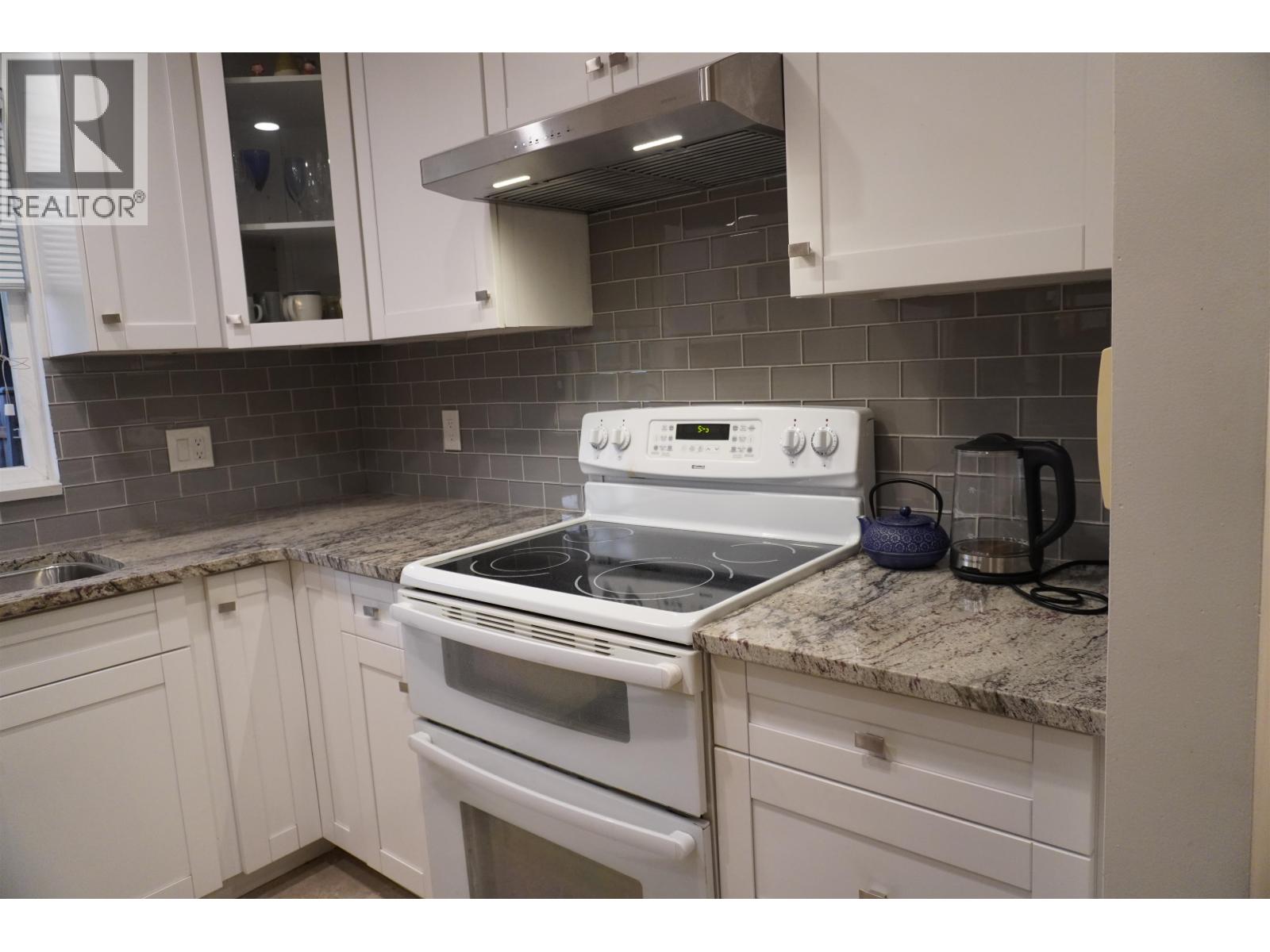 106 1868 E 11th Avenue, Vancouver, British Columbia  V5N 1Z1 - Photo 11 - R3067875