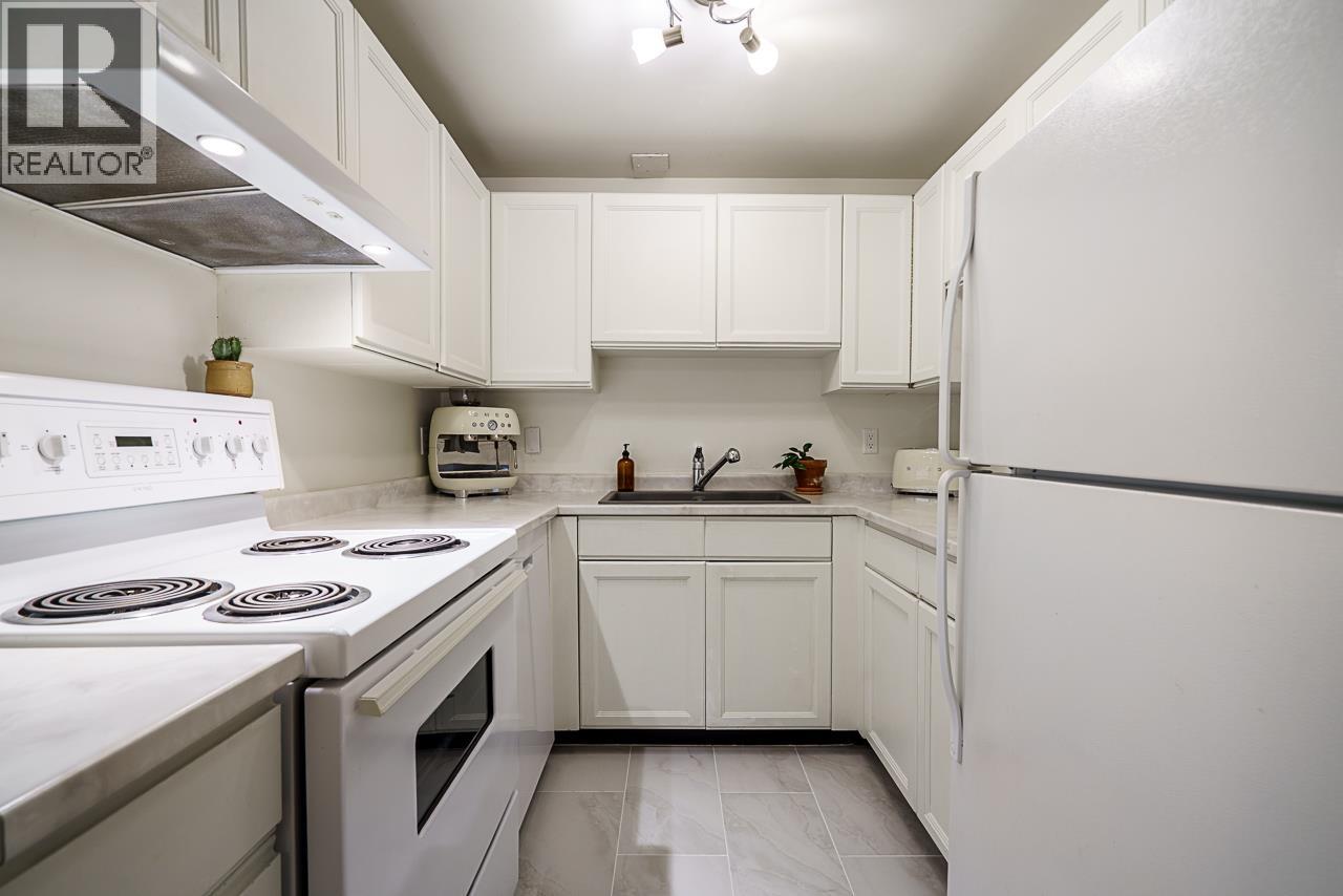 302 936 Bute Street, Vancouver, British Columbia  V6E 1Y8 - Photo 17 - R3067882