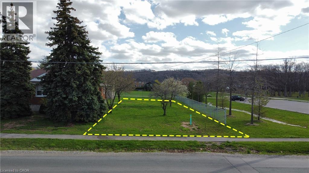 1342 Barton Street, Stoney Creek, Ontario L8E 5L1 - Photo 3 - 40788798