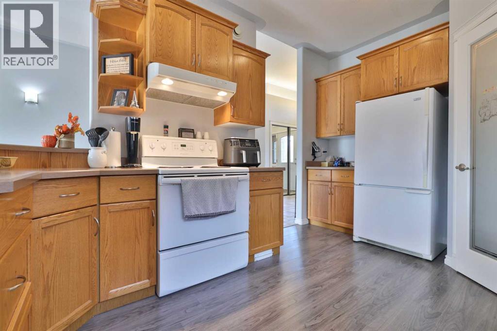 6611 33 Avenue, Camrose, Alberta  T4V 4W9 - Photo 8 - A2262390