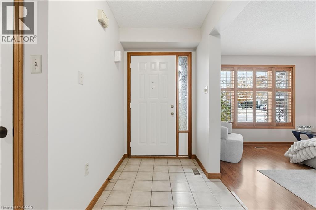 121 Parkwood Crescent, Hamilton, Ontario  L8V 4Z6 - Photo 4 - 40787596