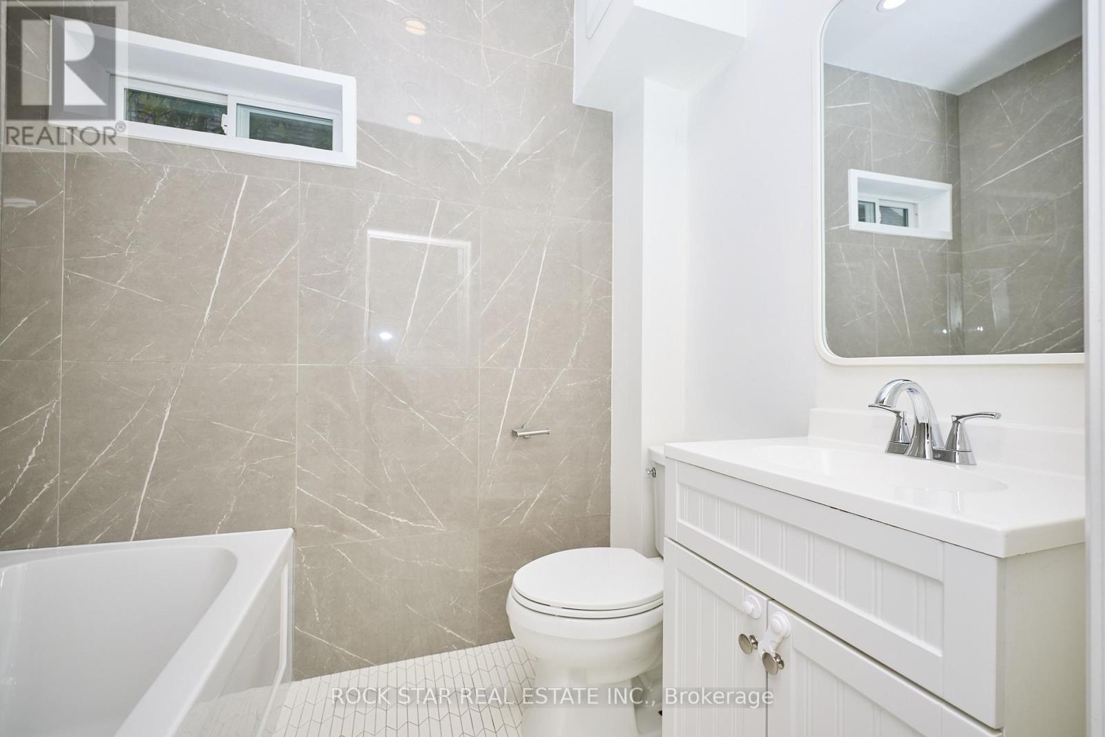 Upper - 65 Almond Street, Welland, Ontario  L3B 3P6 - Photo 15 - X12551794