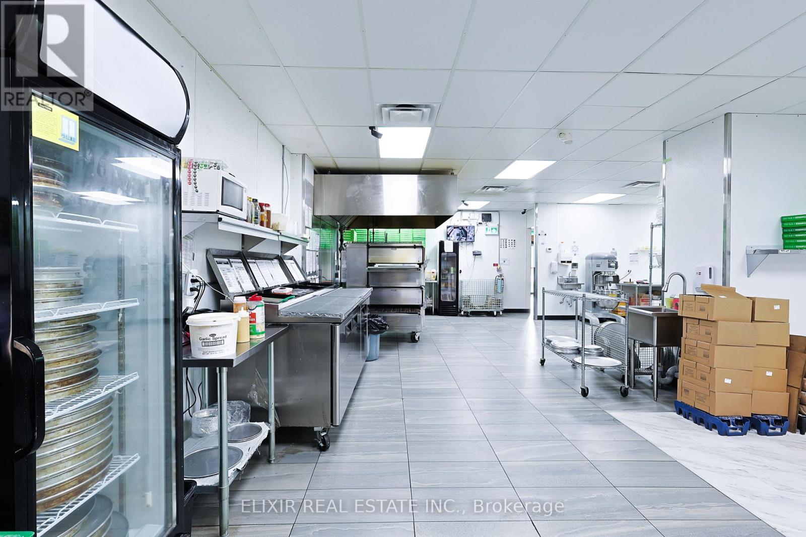 135 Richmond Street, Chatham-Kent, Ontario  N7M 1P1 - Photo 17 - X12551806