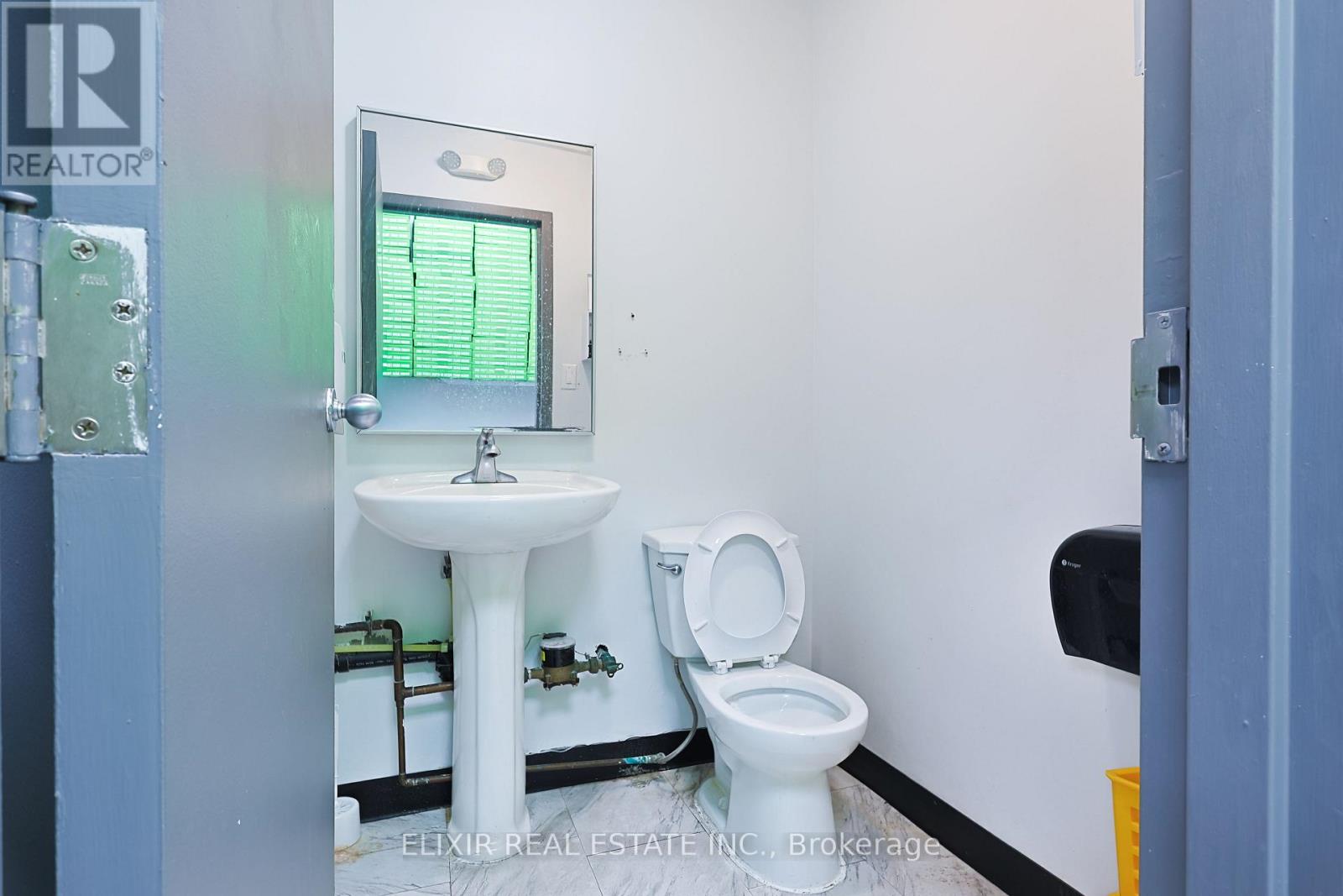 135 Richmond Street, Chatham-Kent, Ontario  N7M 1P1 - Photo 25 - X12551806