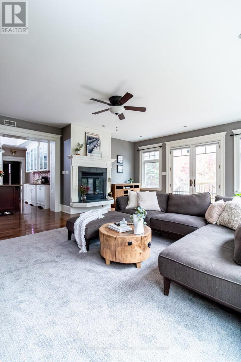 34 Holton Avenue S, Hamilton, Ontario  L8M 2L2 - Photo 18 - X12551830