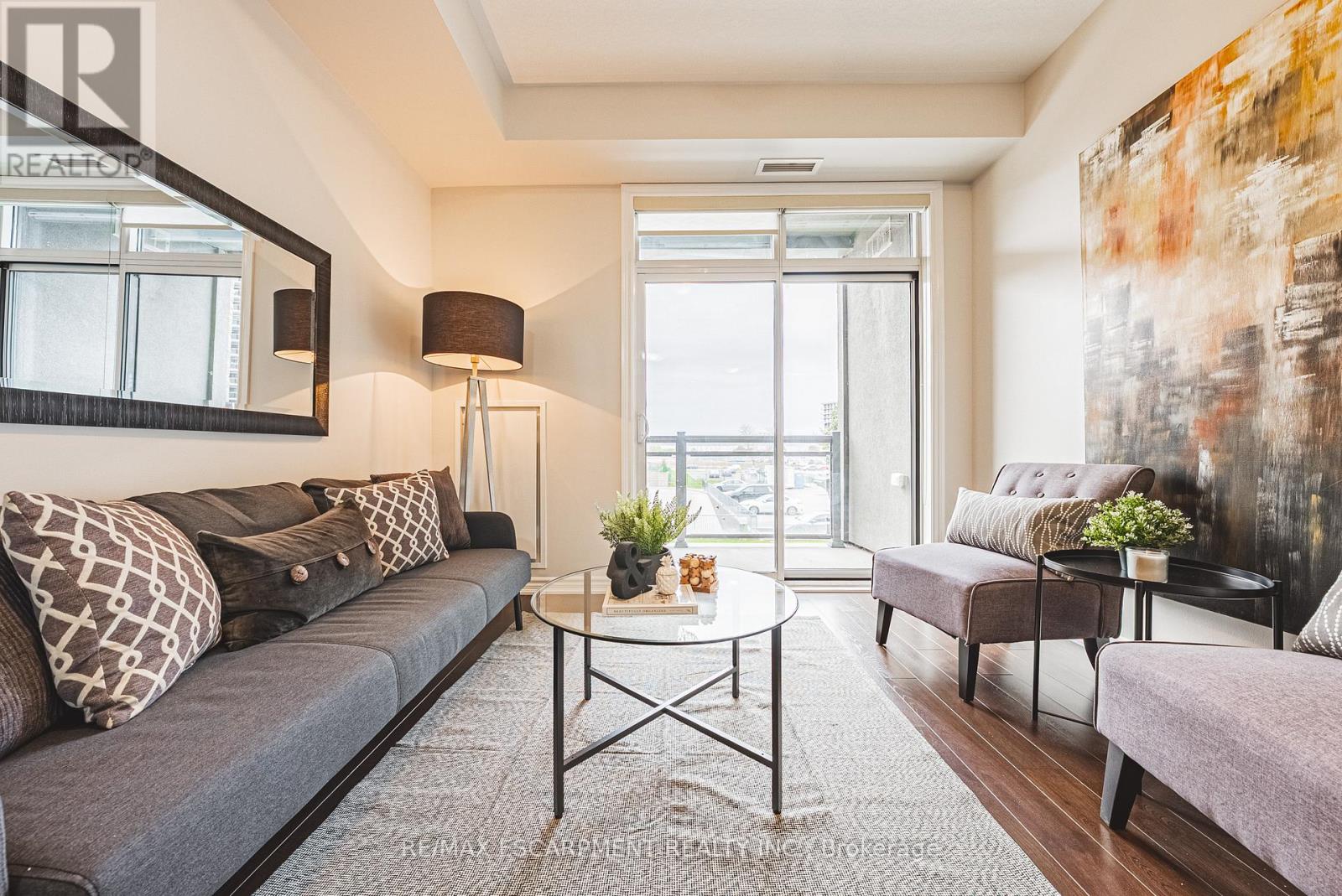 221 - 35 Southshore Crescent, Hamilton, Ontario  L8E 0J2 - Photo 12 - X12551906