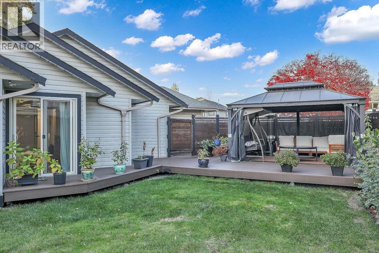 19358 Cusick Crescent, Pitt Meadows, British Columbia  V3Y 2M9 - Photo 31 - R3067773