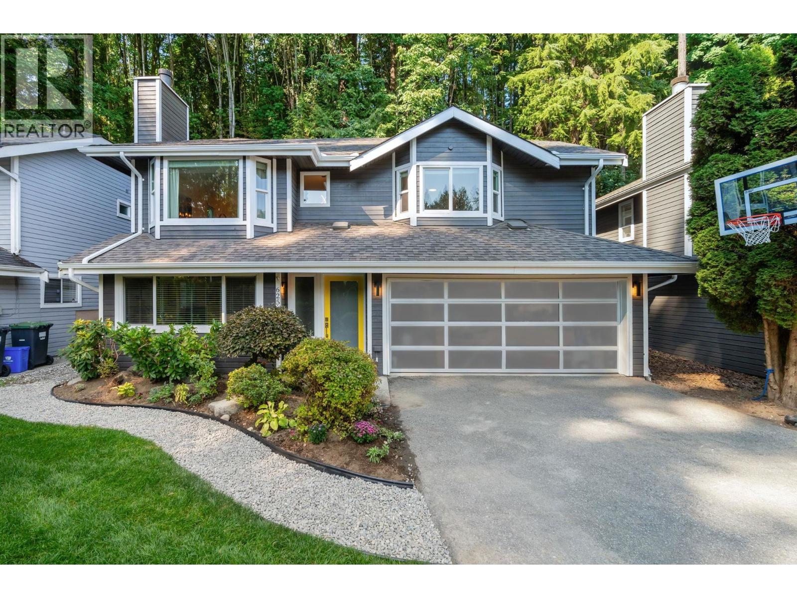 625 SEYMOUR COURT, north vancouver, British Columbia